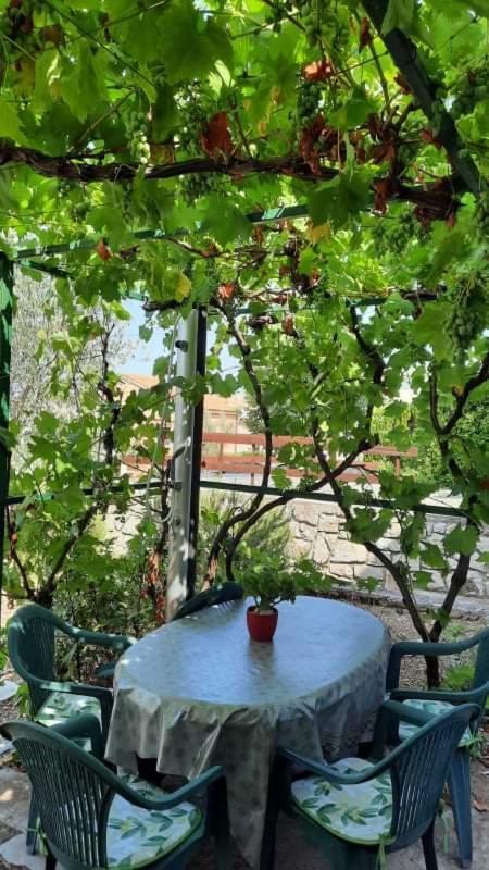 Apartman Katarina Црес Экстерьер фото